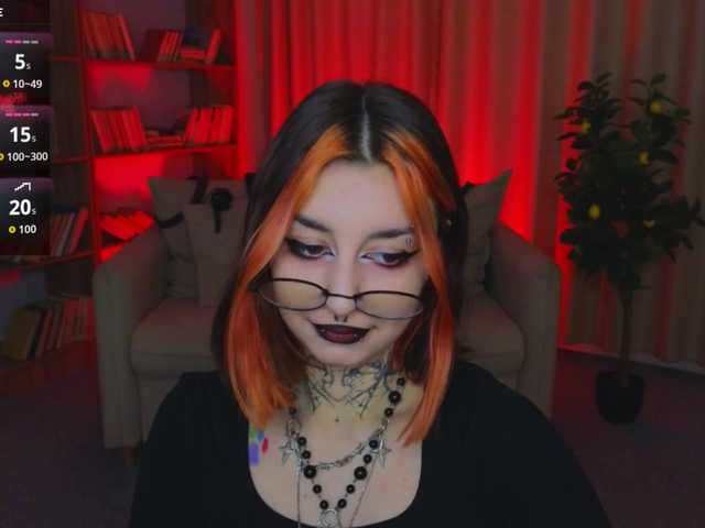 MistressMarcelline live cam on BongaCams