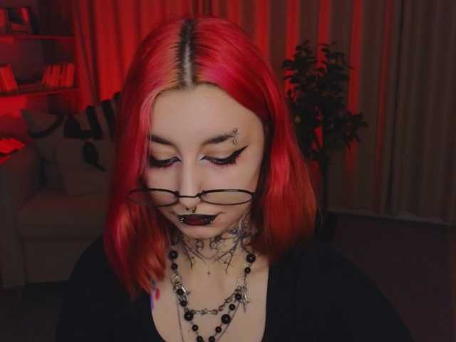 MistressMarcelline live cam on BongaCams