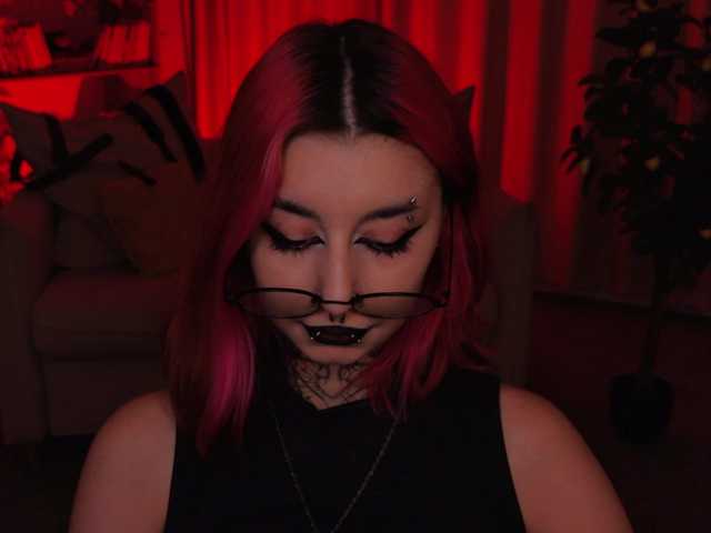 MistressMarcelline live cam on BongaCams