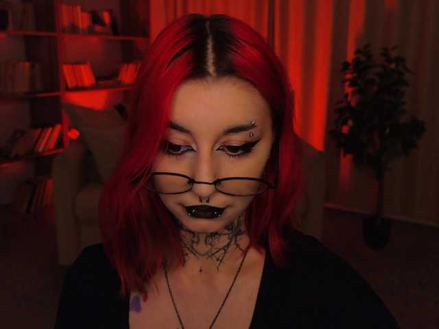 MistressMarcelline live cam on BongaCams
