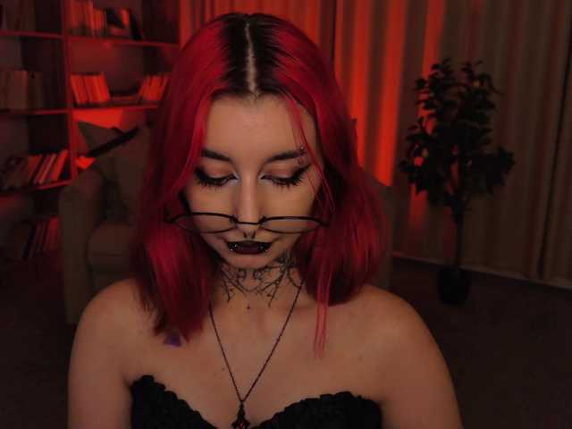 MistressMarcelline live cam on BongaCams