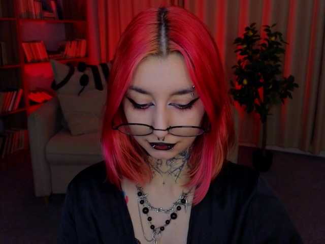 MistressMarcelline live cam on BongaCams