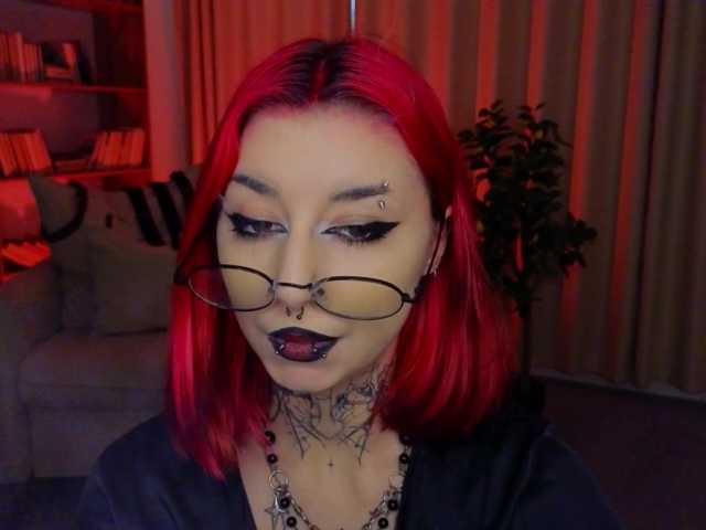 MistressMarcelline live cam on BongaCams