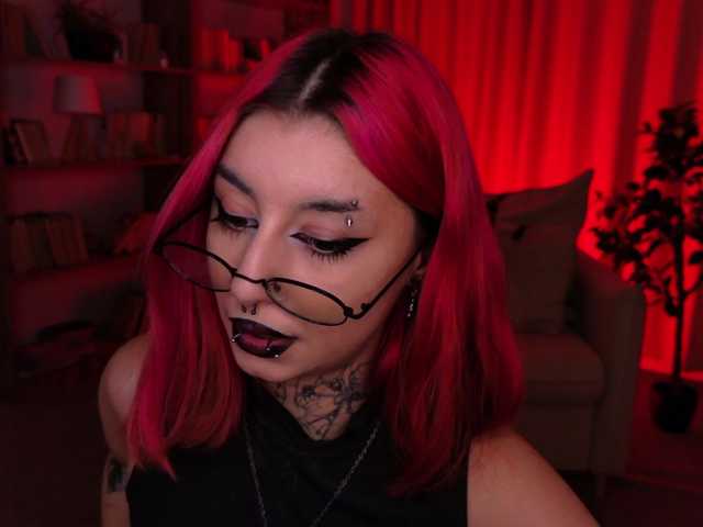 MistressMarcelline live cam on BongaCams