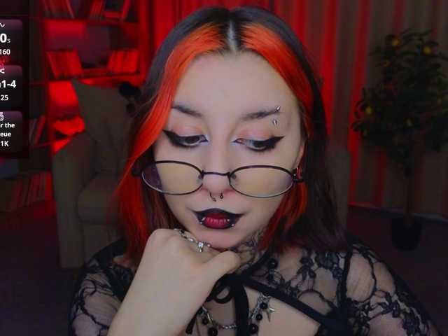 MistressMarcelline live cam on BongaCams
