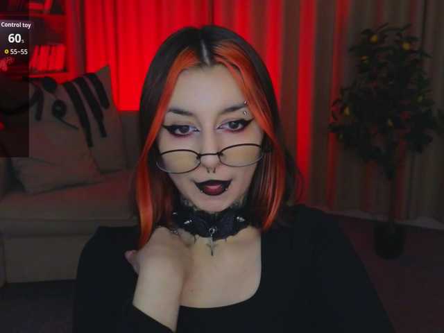 MistressMarcelline live cam