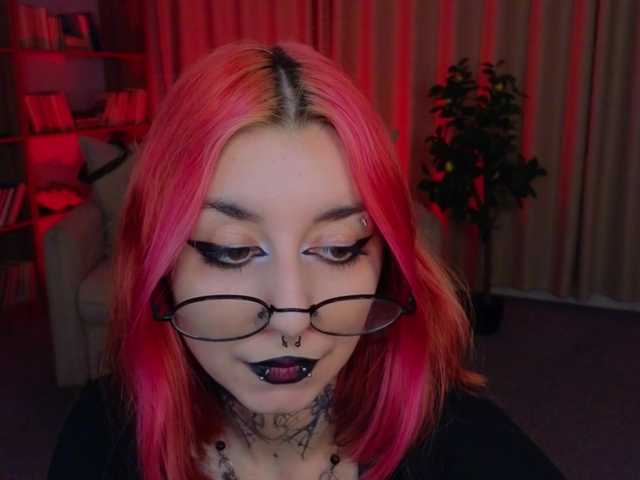 mistressmarcelline live sex