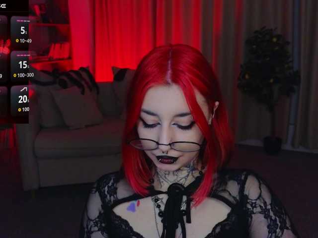 MistressMarcelline live cam on BongaCams