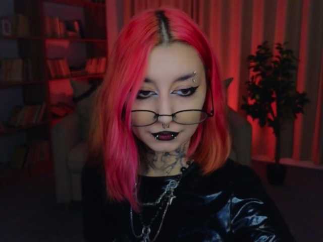 MistressMarcelline live cam on BongaCams
