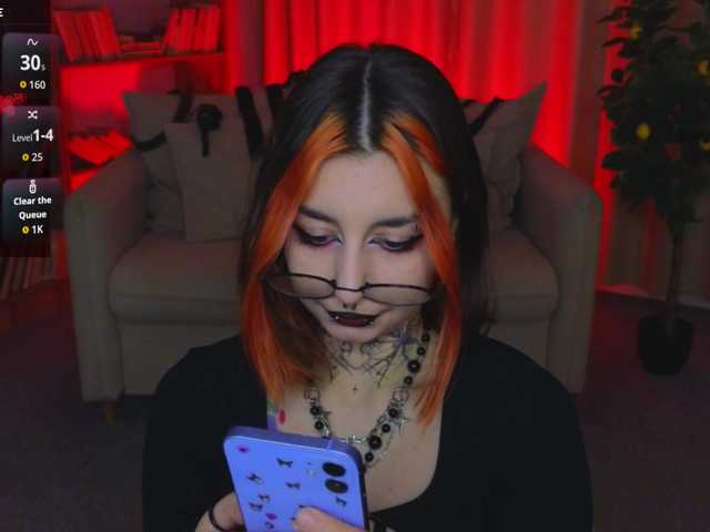 MistressMarcelline live cam on BongaCams