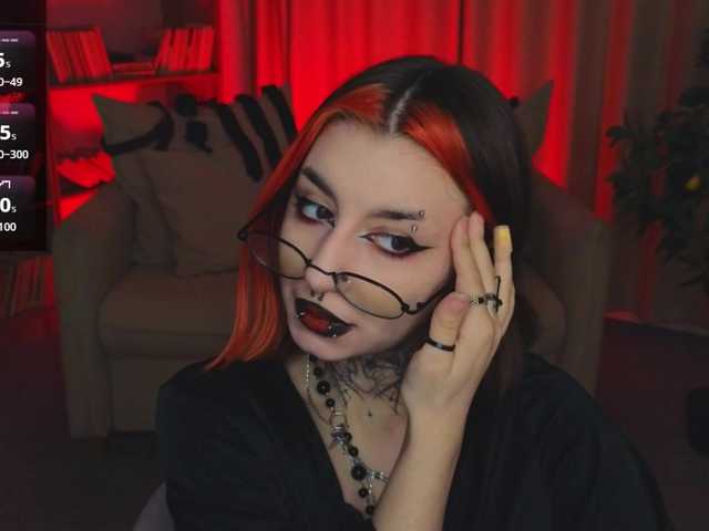 MistressMarcelline live cam on BongaCams