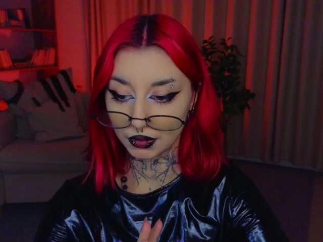MistressMarcelline live cam on BongaCams