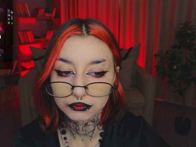 MistressMarcelline live cam on BongaCams