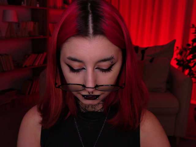 MistressMarcelline live cam on BongaCams