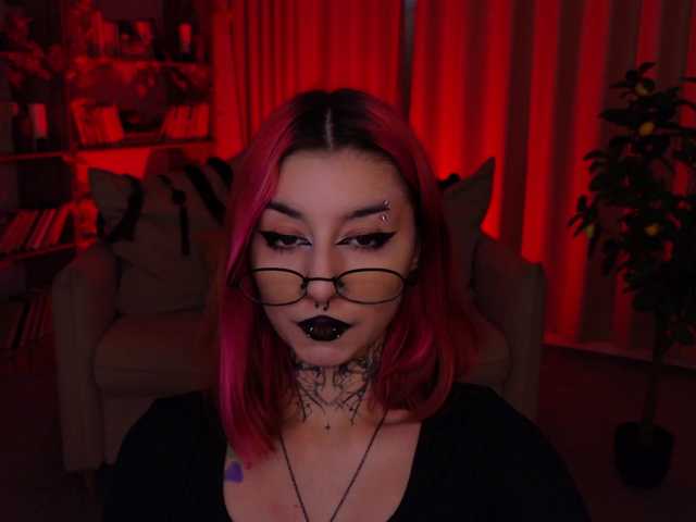 MistressMarcelline live cam on BongaCams