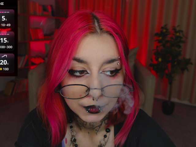 Рунетки: MistressMarcelline
