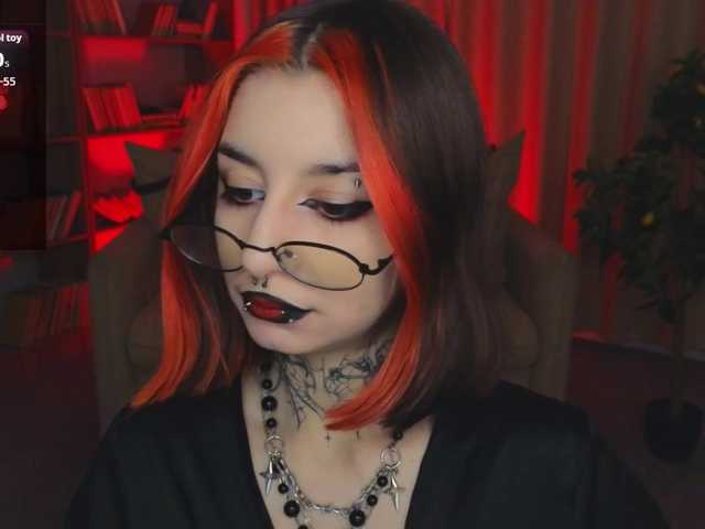 MistressMarcelline live cam on BongaCams