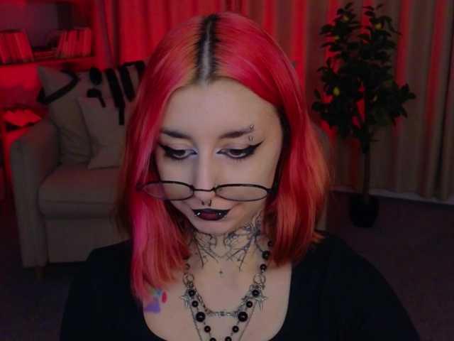 MistressMarcelline live cam on BongaCams