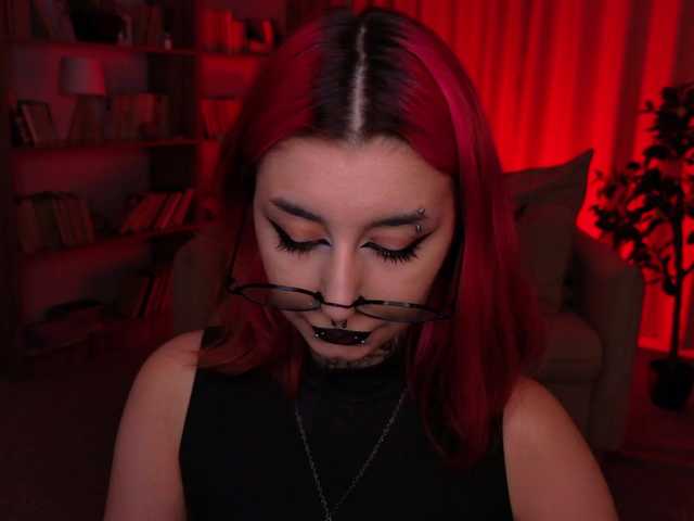 MistressMarcelline live cam on BongaCams