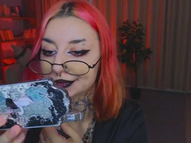 MistressMarcelline live cam on BongaCams