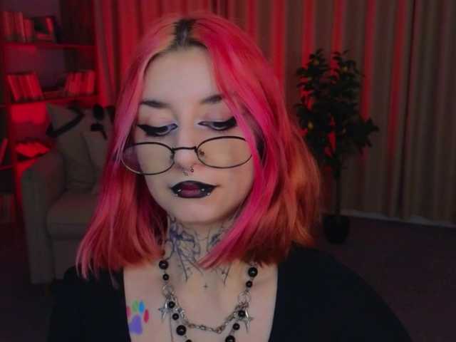 MistressMarcelline live webcam show