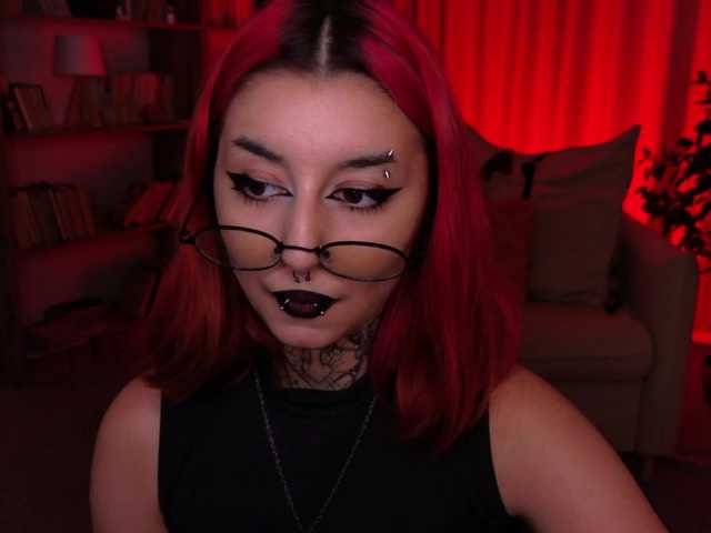 MistressMarcelline live cam on BongaCams