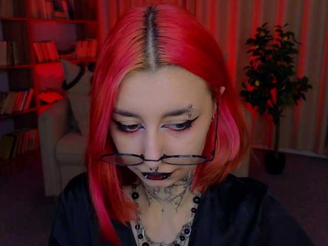 MistressMarcelline live cam on BongaCams