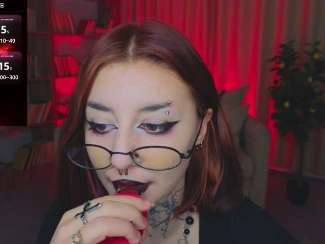 MistressMarcelline live cam on BongaCams