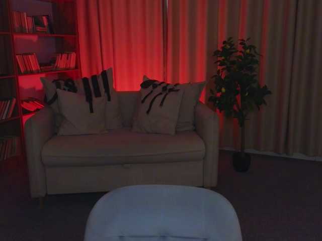 MistressMarcelline live webcam show