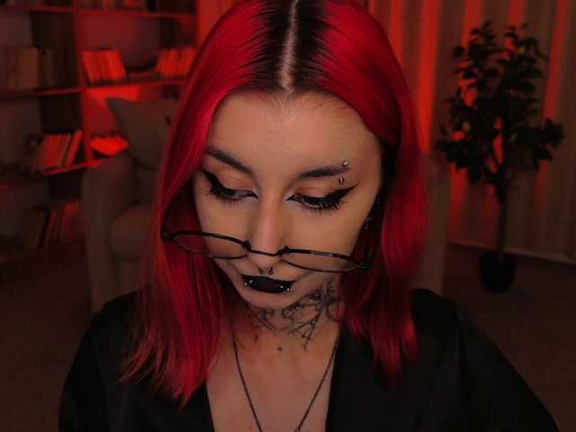MistressMarcelline live cam on BongaCams