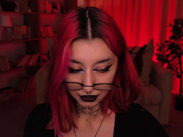 MistressMarcelline live cam on BongaCams