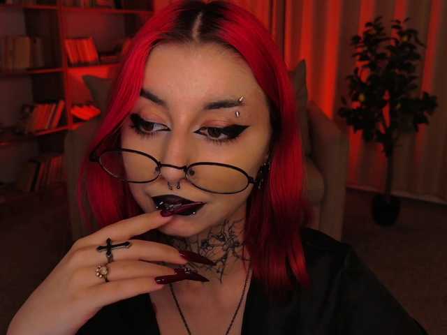 MistressMarcelline live cam on BongaCams