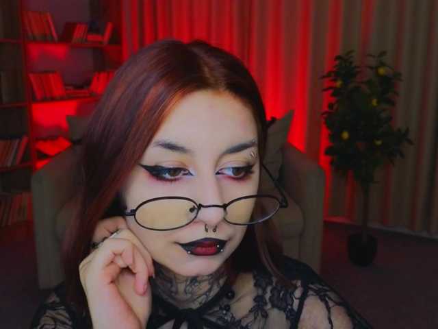 MistressMarcelline live cam on BongaCams
