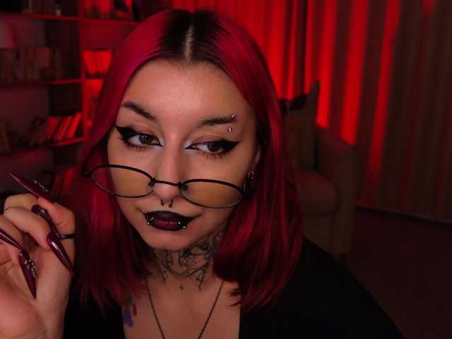 MistressMarcelline live cam on BongaCams