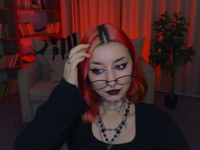 MistressMarcelline live cam on BongaCams