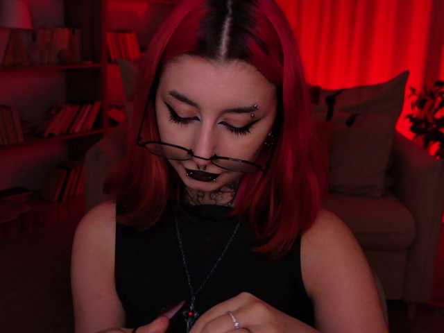 MistressMarcelline live cam on BongaCams