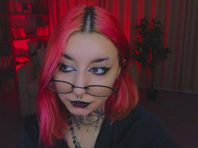 MistressMarcelline live cam on BongaCams
