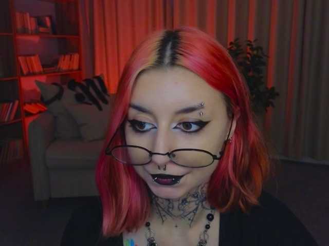 MistressMarcelline live cam on BongaCams