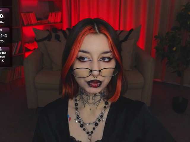 MistressMarcelline live cam on BongaCams