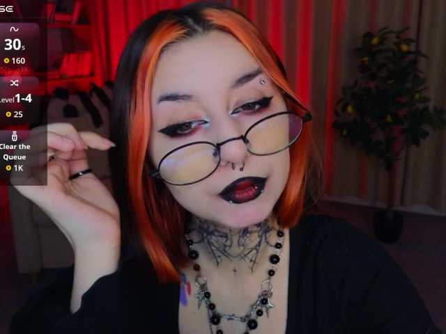 MistressMarcelline live cam on BongaCams