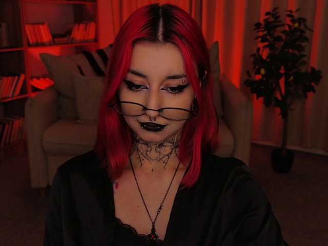 MistressMarcelline live cam on BongaCams