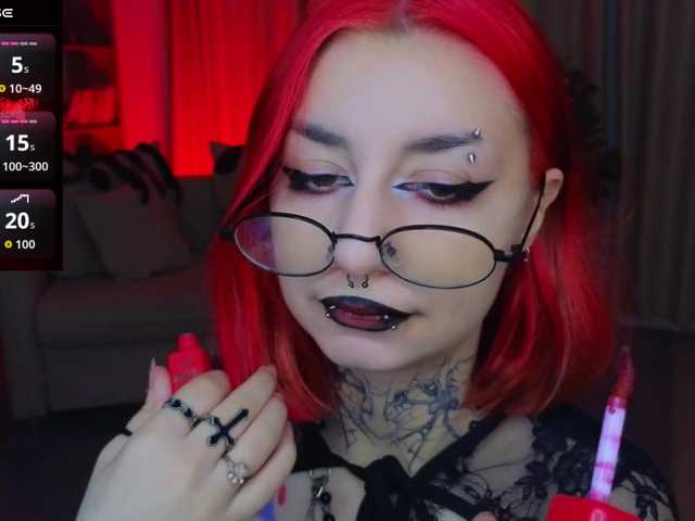 MistressMarcelline live cam on BongaCams