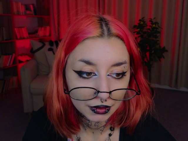 MistressMarcelline live webcam show