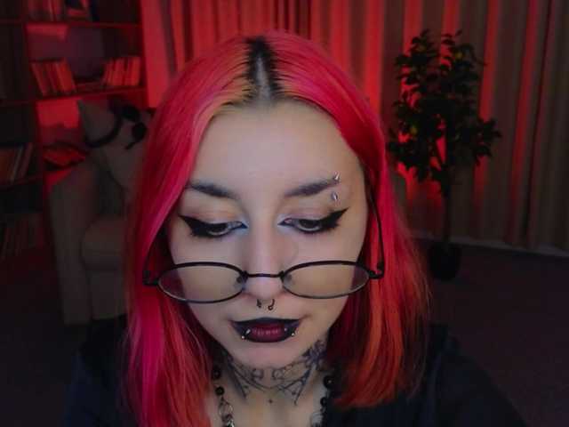 MistressMarcelline live cam on BongaCams