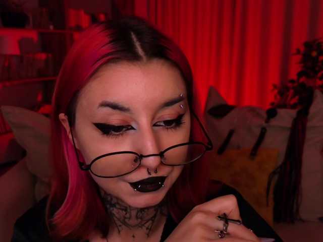 MistressMarcelline live cam on BongaCams