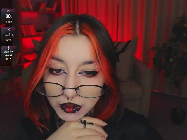 MistressMarcelline live cam on BongaCams