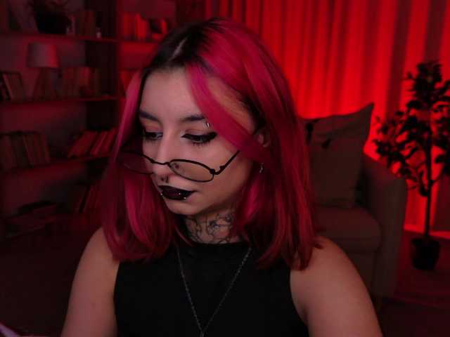 MistressMarcelline live cam on BongaCams