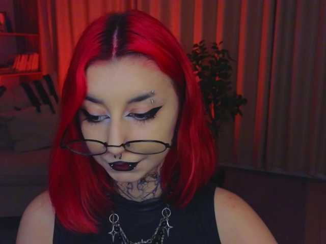 MistressMarcelline live cam on BongaCams