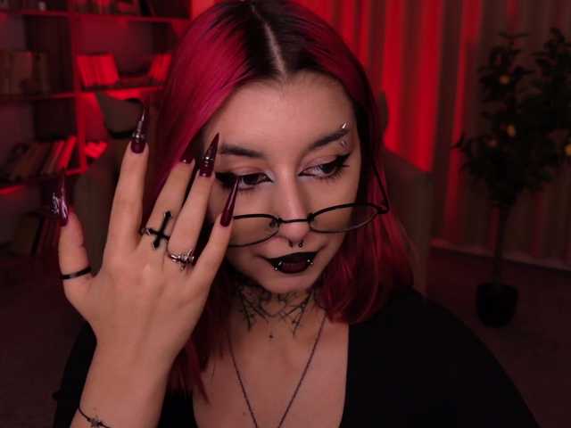 MistressMarcelline live cam on BongaCams