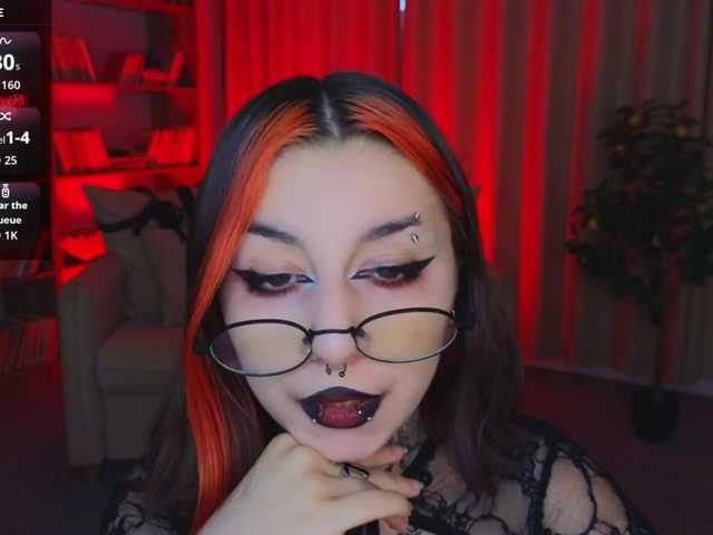 MistressMarcelline live cam